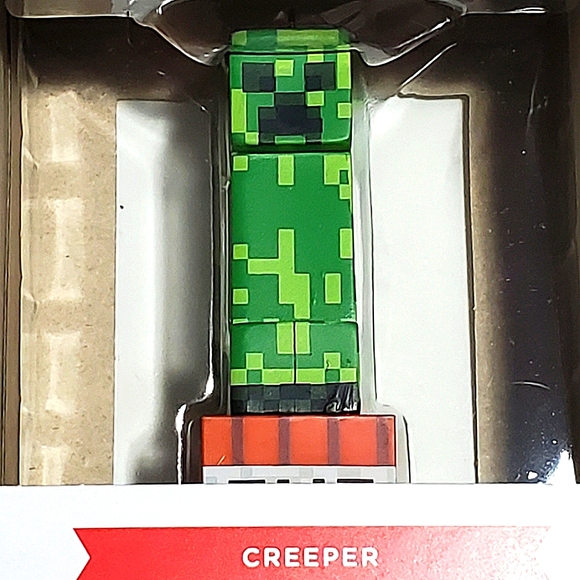 Minecraft CREEPER Hallmark Keepsake Christmas Tree Ornament - Picture 9 of 10